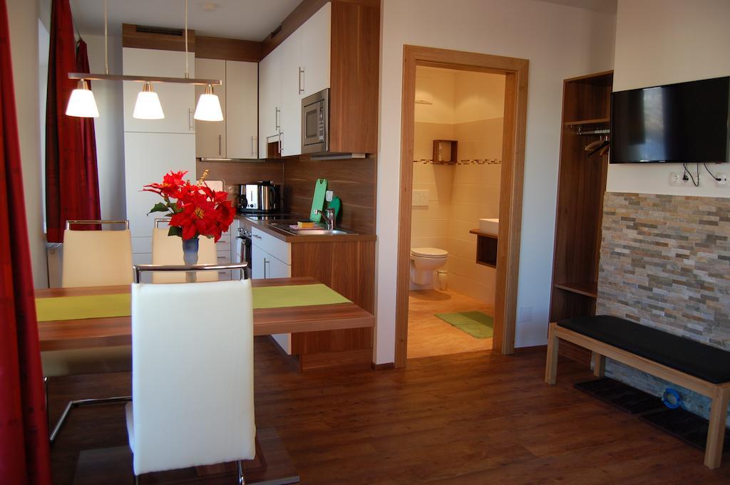 Appartement Pension Albert Zell am See Room photo