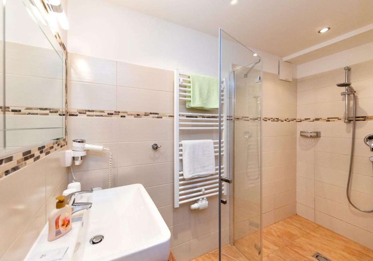 Appartement Pension Albert Zell am See Exterior photo